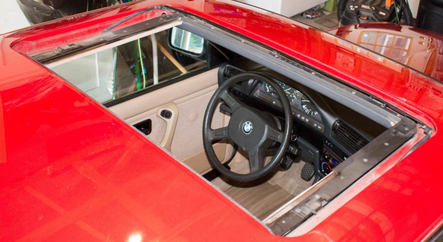 Детали экстерьера BMW 325 Sedan (E30) 1988 года  (фото 30 из 58)